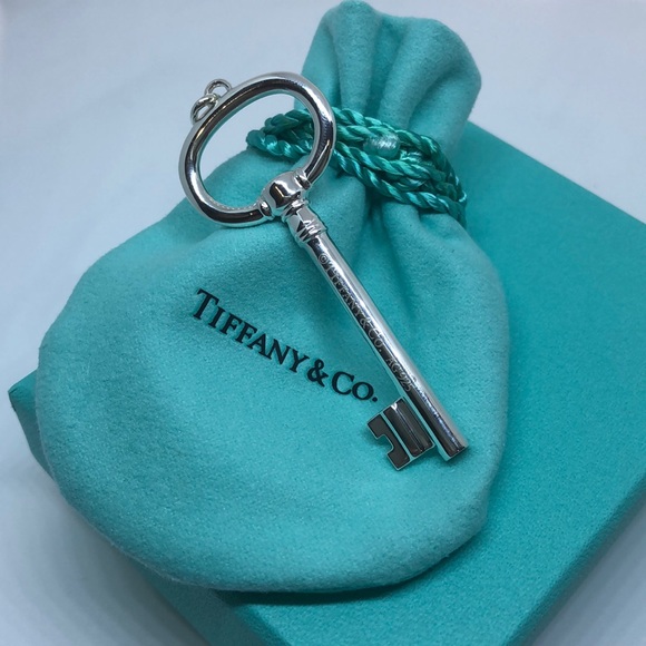 Tiffany & Co. Jewelry - Tiffany & Co. Oval Key Pendant 2.5”